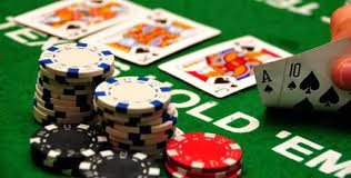 Mode picture-in-picture bettogelasia untuk menonton dan bermain secara bersamaan Mode picture-in-picture bettogelasia menampilkan pertandingan bola basket dan permainan casino secara bersamaan